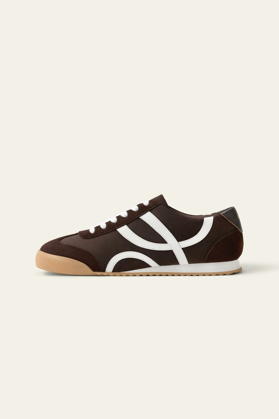 Sportowe sneakersy z jedwabno-skórzanym wykończeniem
