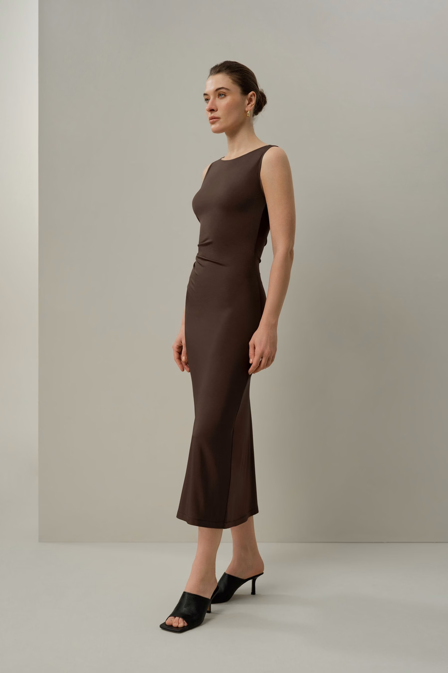 Jedwabna Sukienka Asymetryczna Jersey Slim Fitted