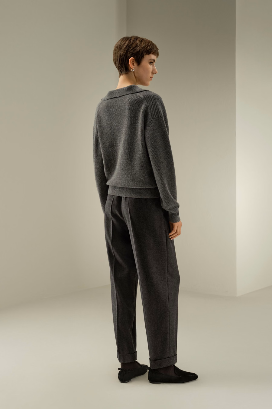 Sweter polo z prążkowanego kaszmiru