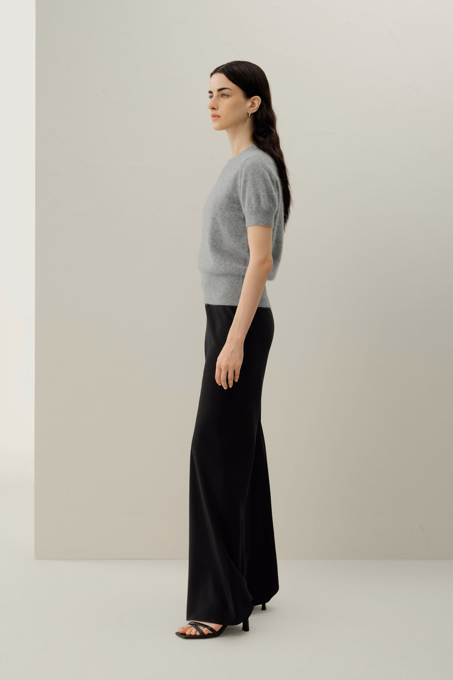 Sweter z krótkim rękawem z kaszmiru brushed