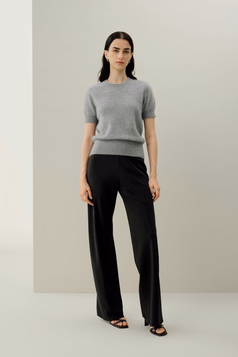 Sweter z krótkim rękawem z kaszmiru brushed
