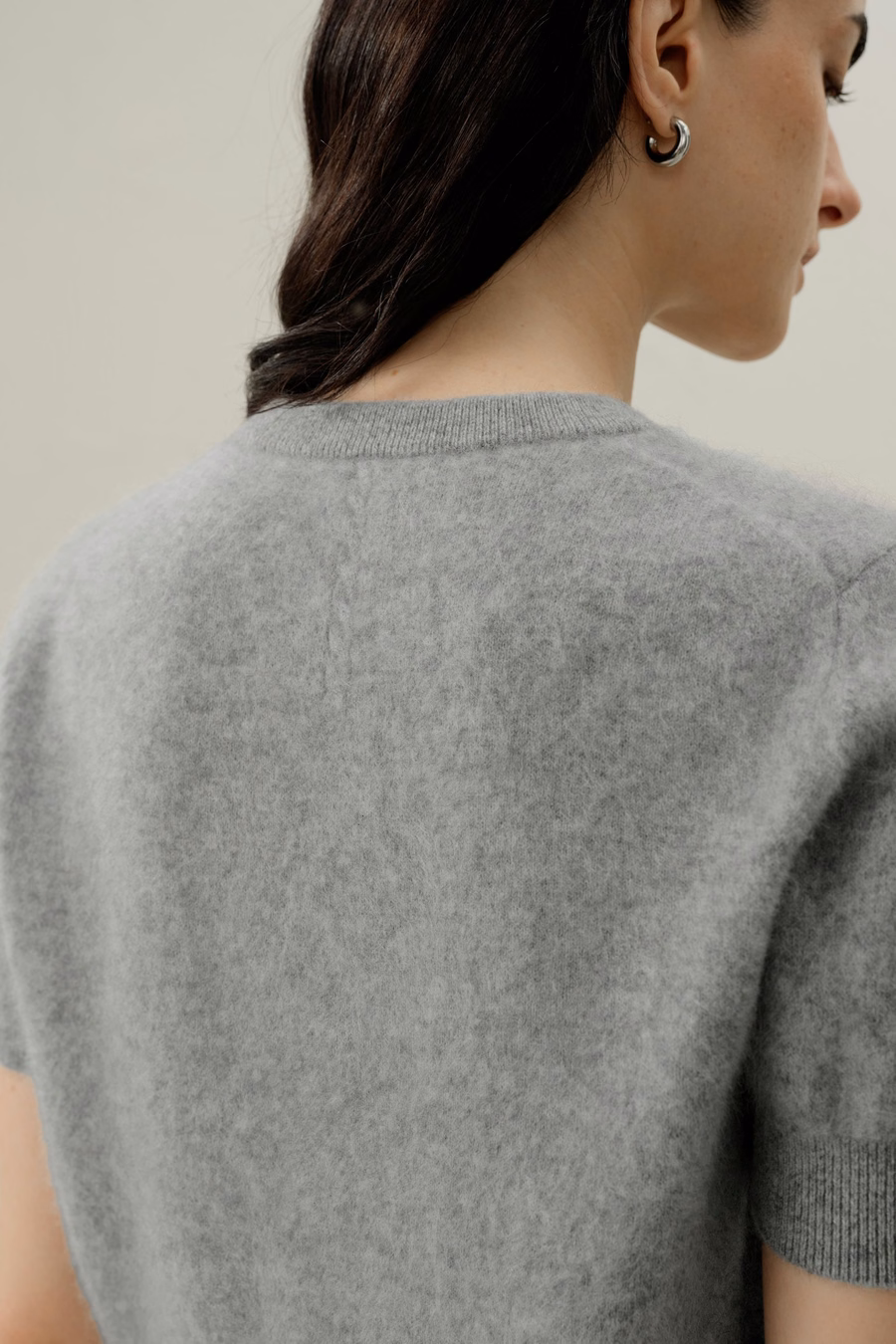 Sweter z krótkim rękawem z kaszmiru brushed