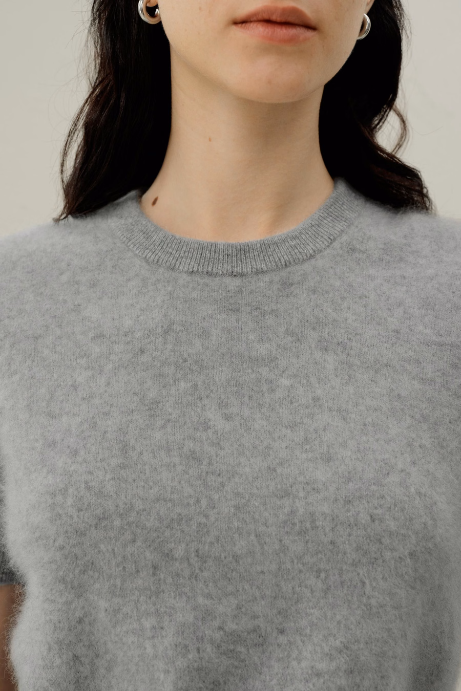 Sweter z krótkim rękawem z kaszmiru brushed