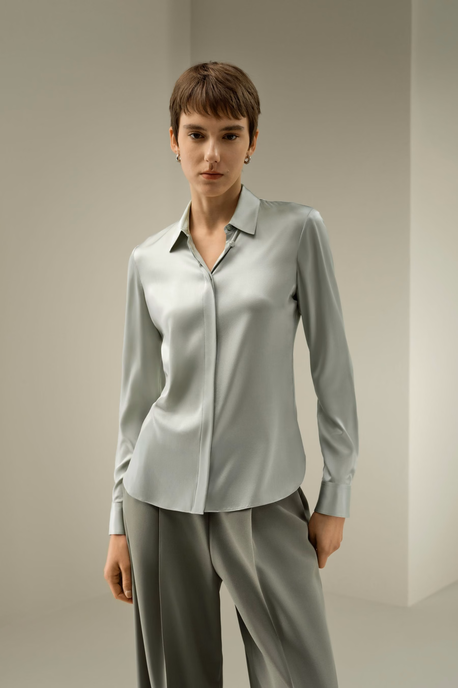 Elegancka jedwabna koszula slim fit