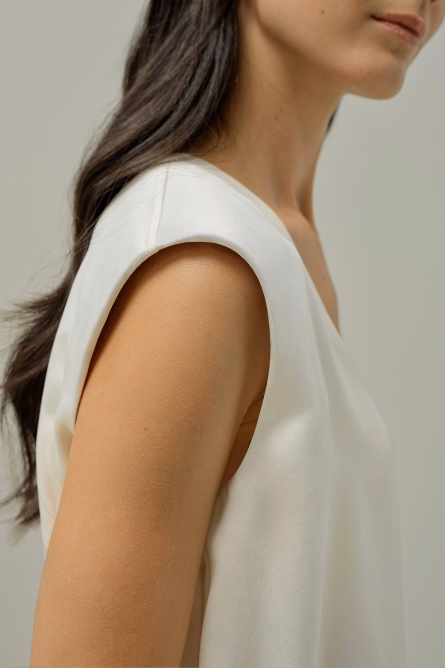 Silk Suede Bez Rękawów Top w Dekolcie w Serek