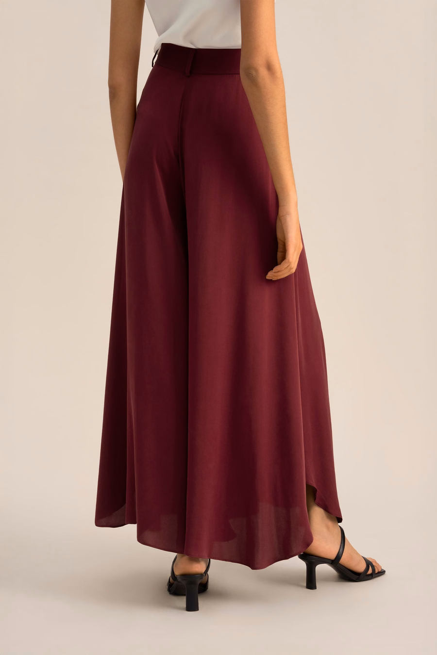 Wide-Legged Silk Fig Pants