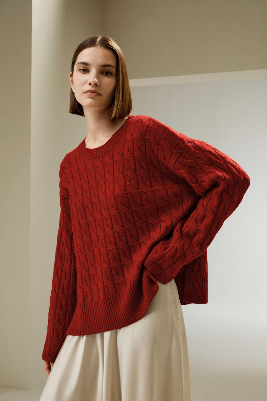 Sweter z ultracienkiej wełny merino z okrągłym dekoltem