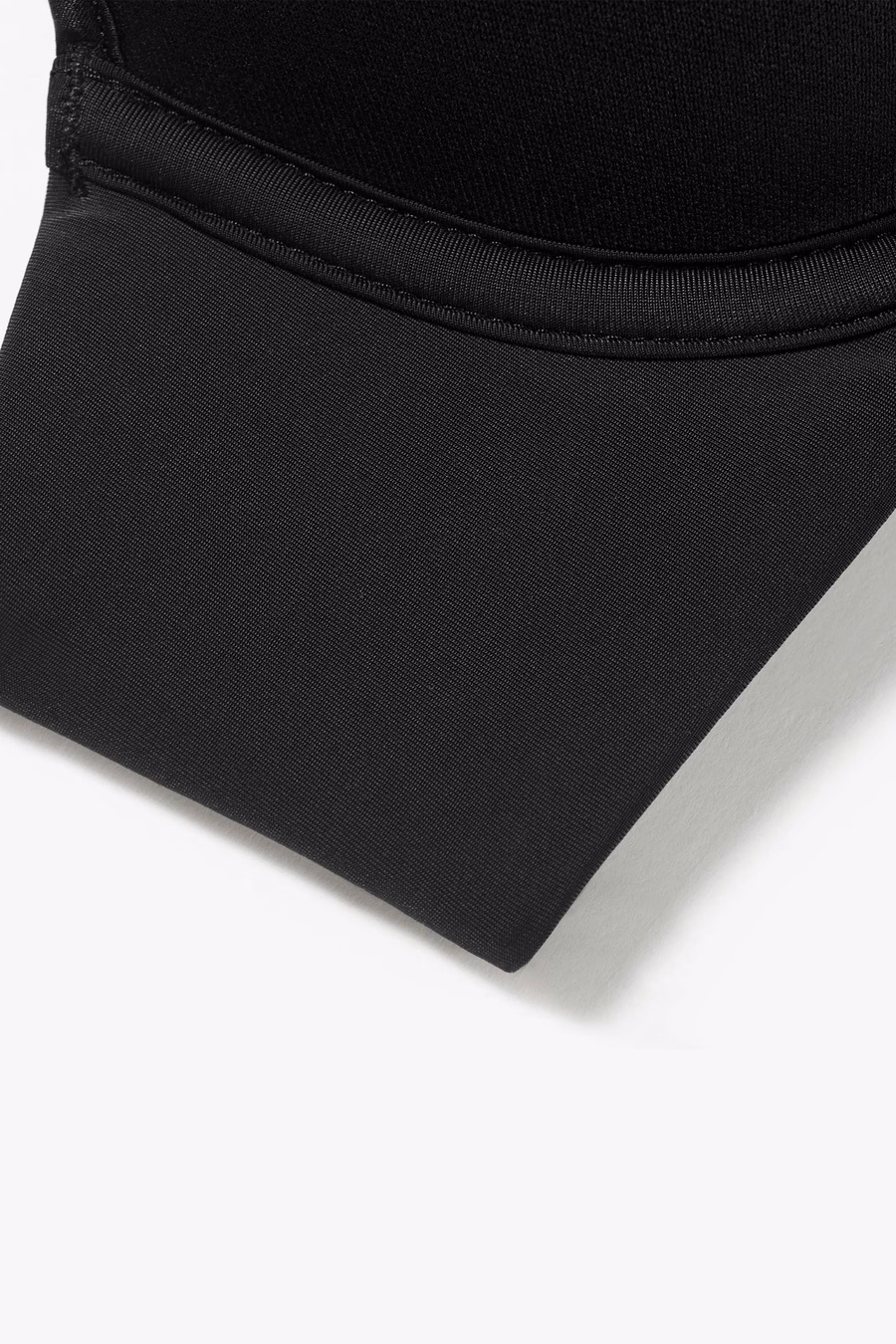 Perfekcyjny kształt jedwabnego biustonosza T-shirt