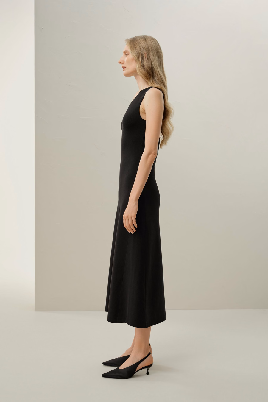 Soleil Silk-Viscose Knit V-Neck Dress