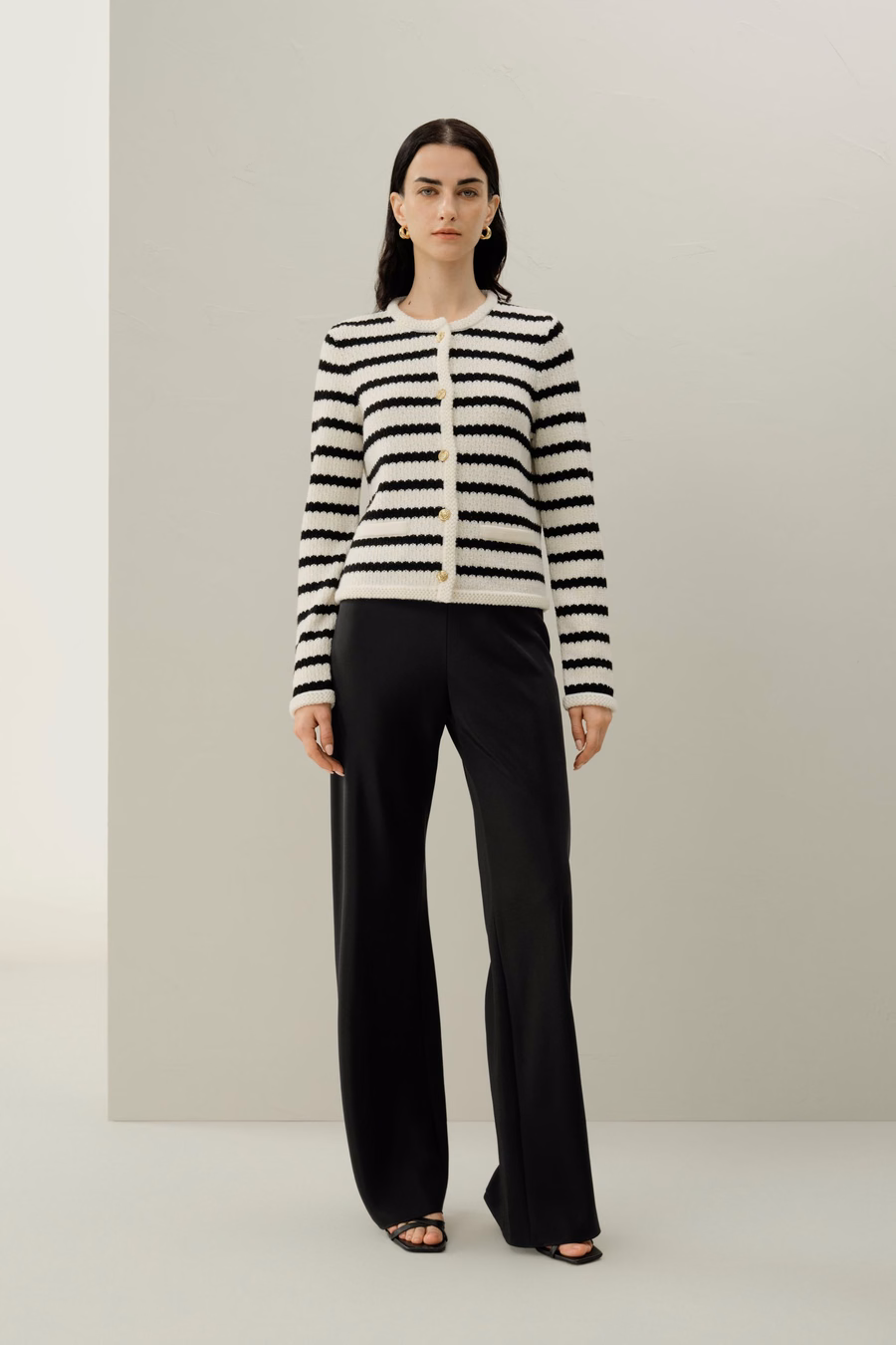 Sweter w paski z szydełkowanej wełny