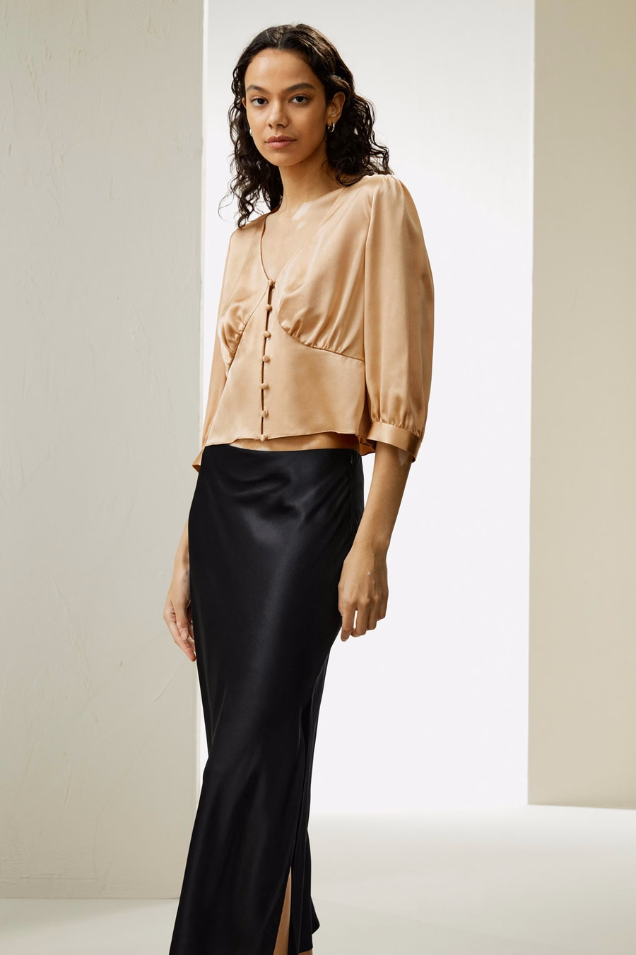Dopasowany jedwabny top w stylu retro corset