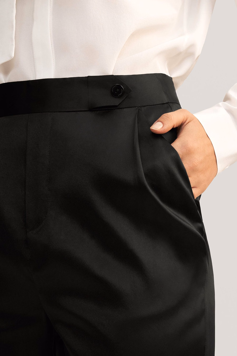 Spodnie papierosowe Comfort Fit z jedwabiu
