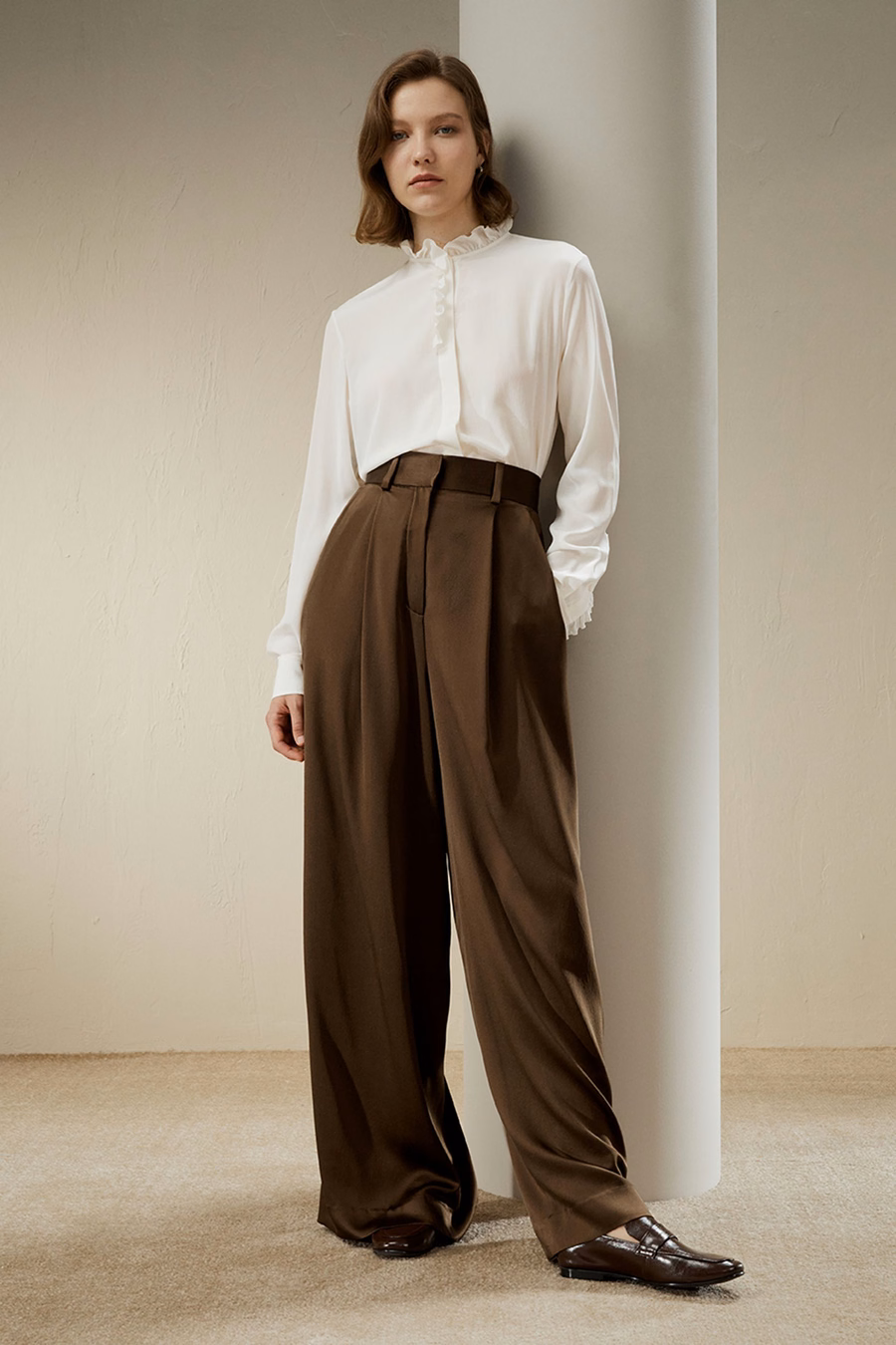Bluzka z Crepe de Chine z falbanym brzegiem