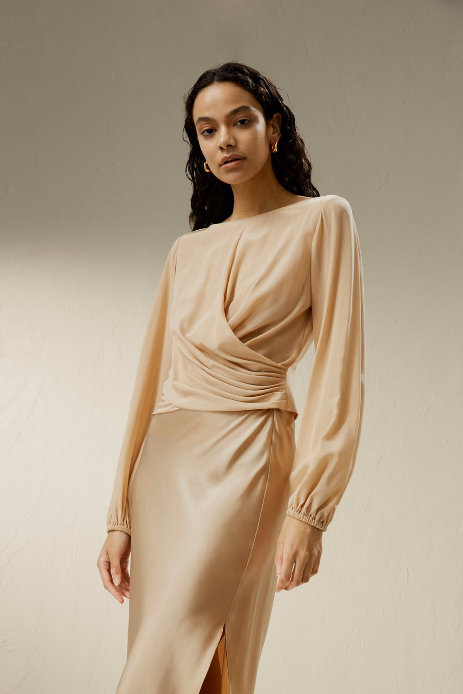 Bluzka z Crepe de Chine z wcięciem w talii
