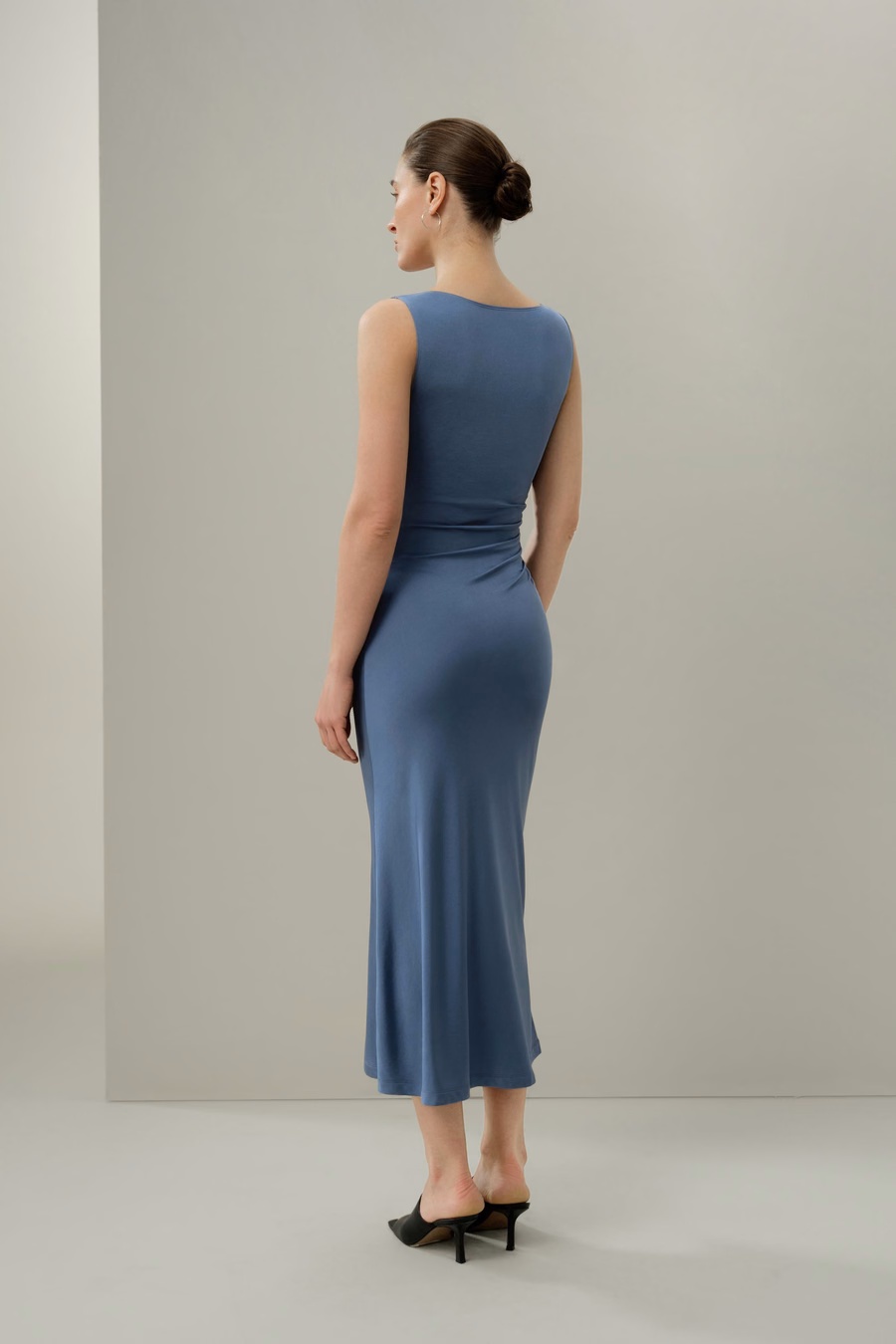 Jedwabna Sukienka Asymetryczna Jersey Slim Fitted